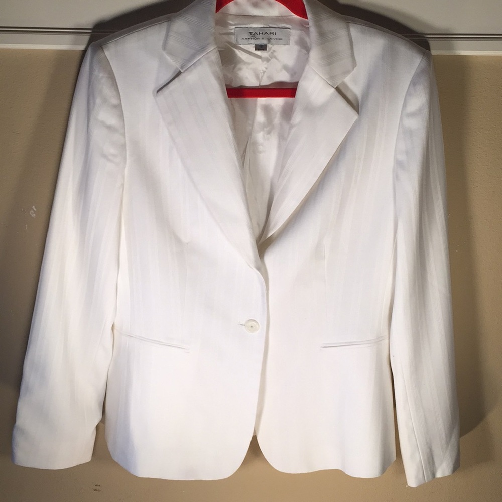 Tahari Jacket Size 10